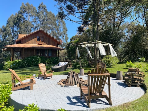 Cozy Cottage, Family, Nature, and Tranquility