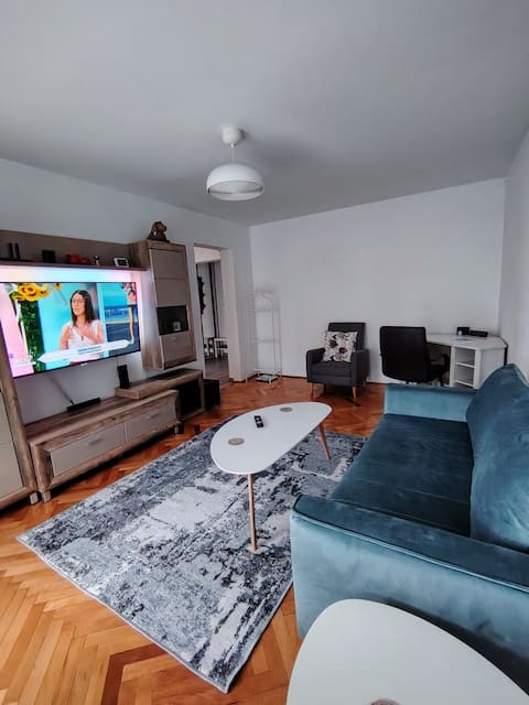 Top performing Airbnb: Adrian Home Central in Ploiești