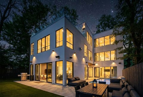 Midtown Showpiece: Heated Pool + Theatre + Gated