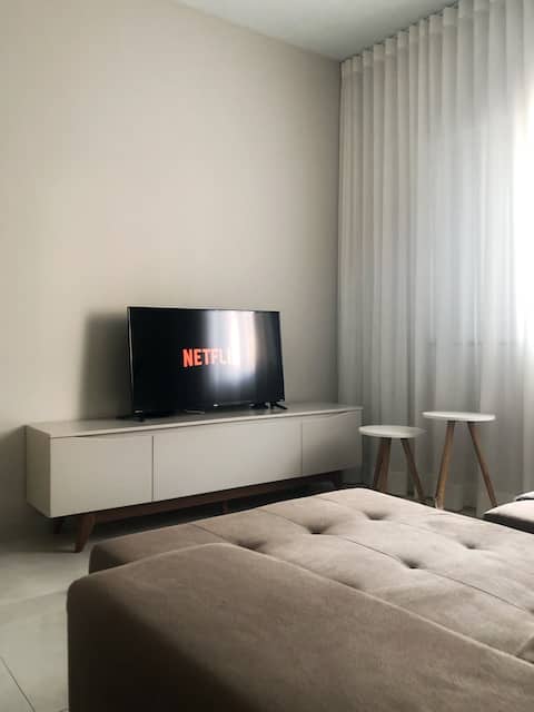 Anúncio popular: Large and Airy House with Air Conditioning and Barbecue Grill em Capivari