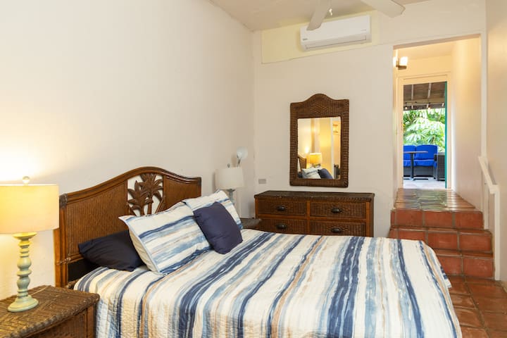 Trade Winds - Guest House, Restaurant & Gift Shop managed Airbnb listing 3