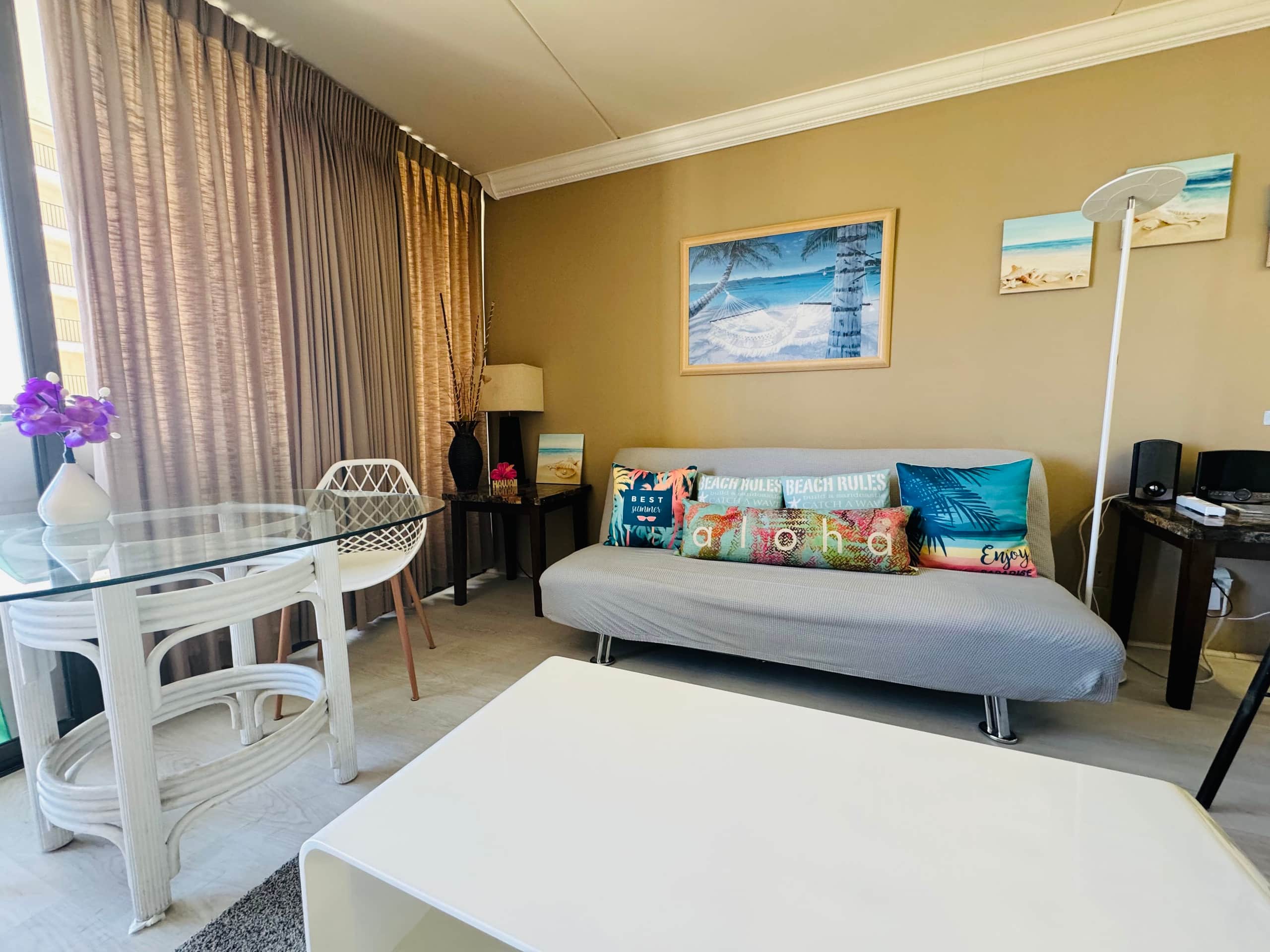 Condo in Honolulu · ★4.9 · 1 bedroom · 3 beds · 1 private bath - Image 22