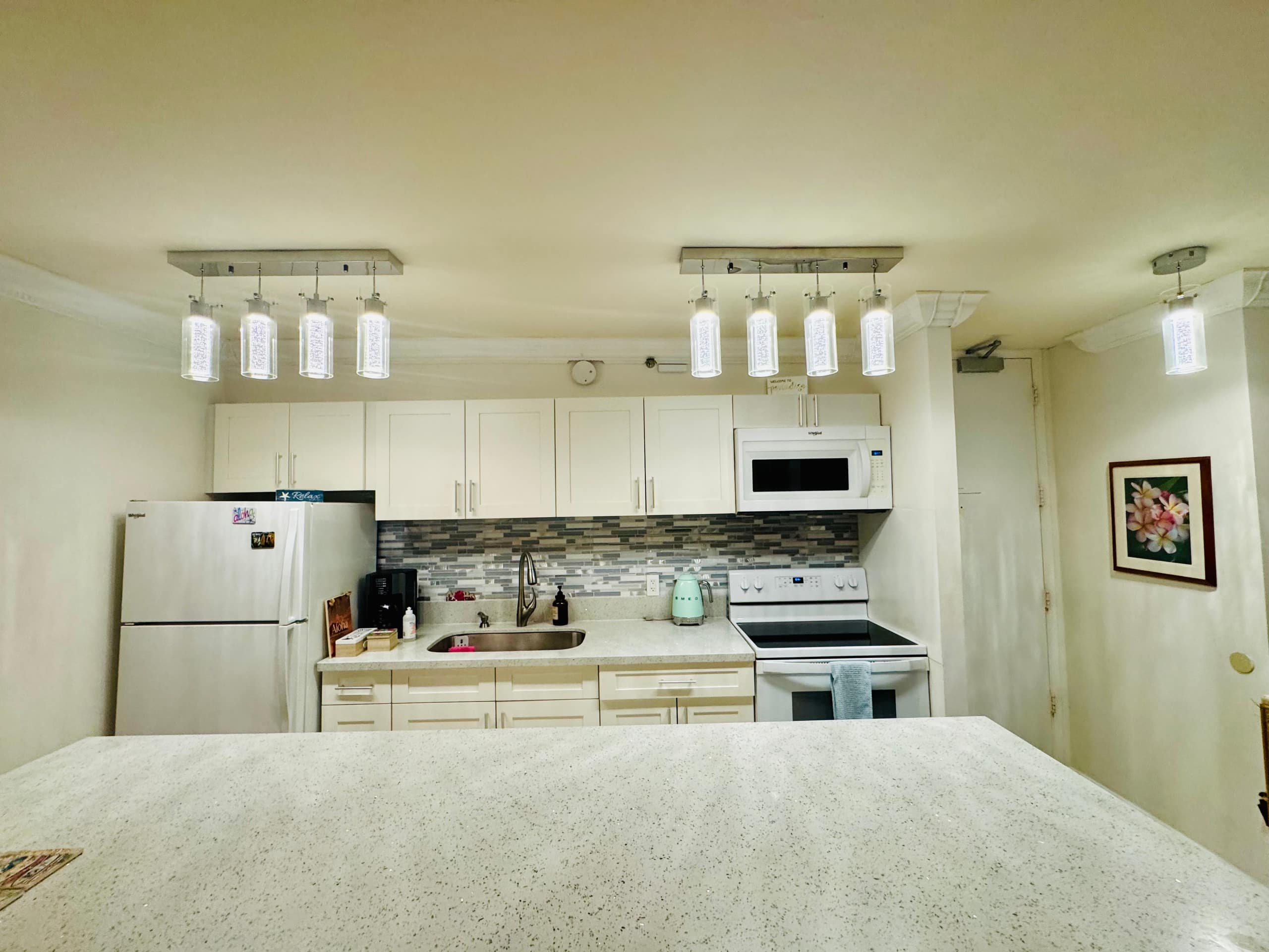 Condo in Honolulu · ★4.9 · 1 bedroom · 3 beds · 1 private bath - Image 17