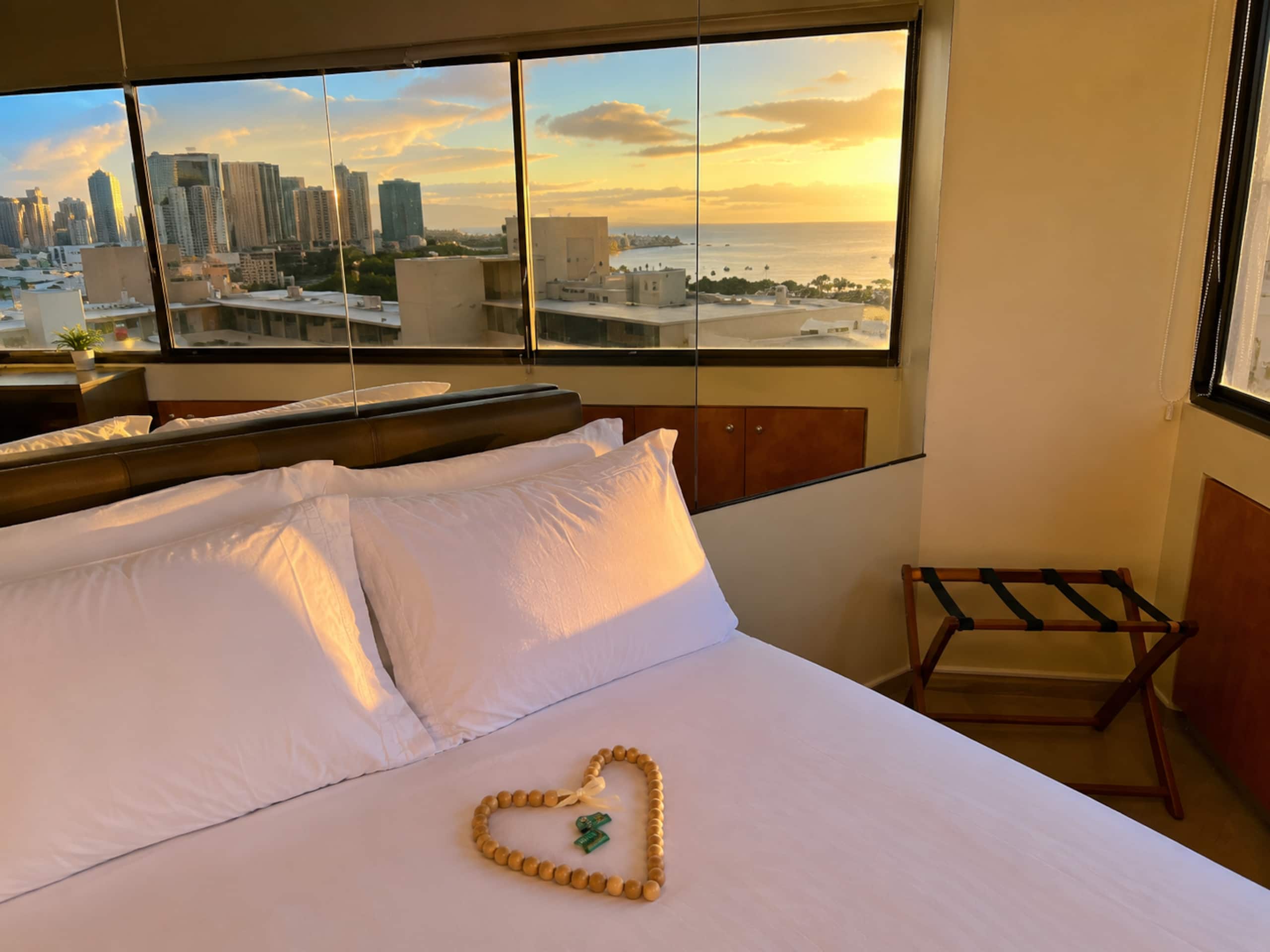 Condo in Honolulu · ★4.78 · 1 bedroom · 2 beds · 1 bath - Image 12
