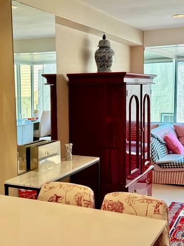 Superb,Beachfront,secure, stylish, cosy 2 bed