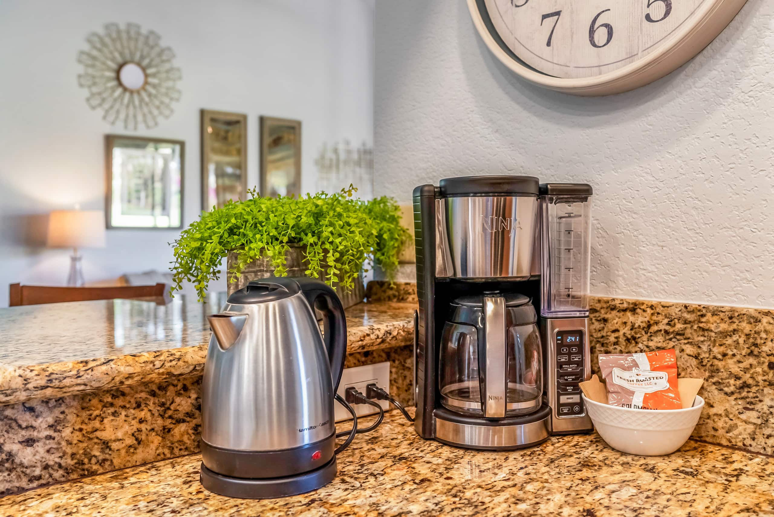 Condo in Kihei · ★4.95 · 3 bedrooms · 4 beds · 2 private baths - Image 14