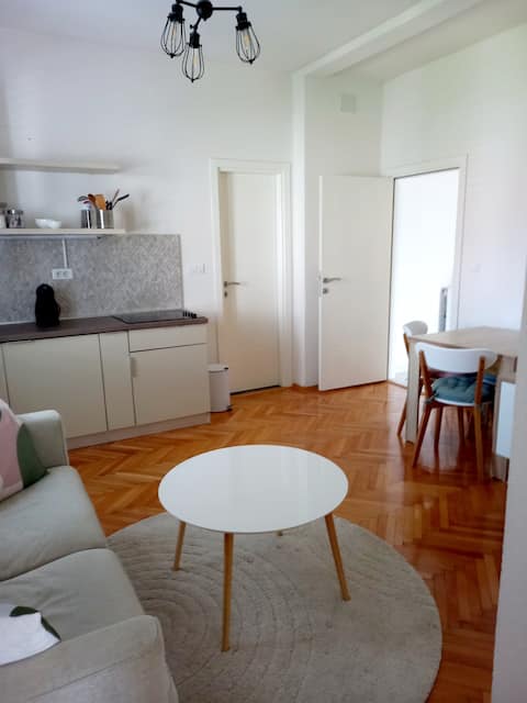 Successful Airbnb property: Blue Night Apartment 3**** in Donja Lastva