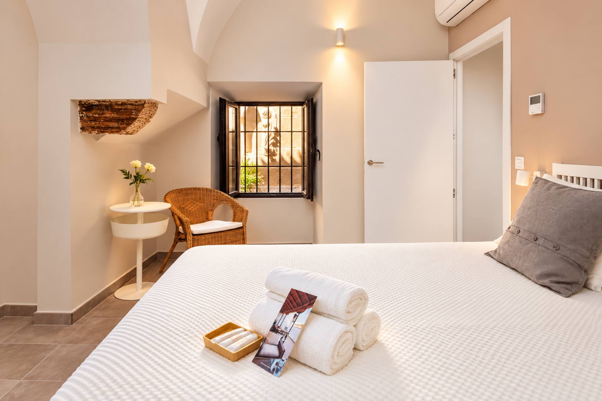 Plaza Mayor 35 Apartments, PlazaMayor35 · 101 C. — photo 5