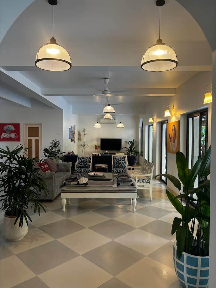 Living room image 1