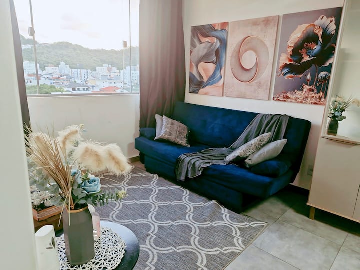 2-bedr. Apartment 7 Min. Walk From The Beach In Balneário Camboriú. Equipped And Comfortable! - Balneario Camboriú