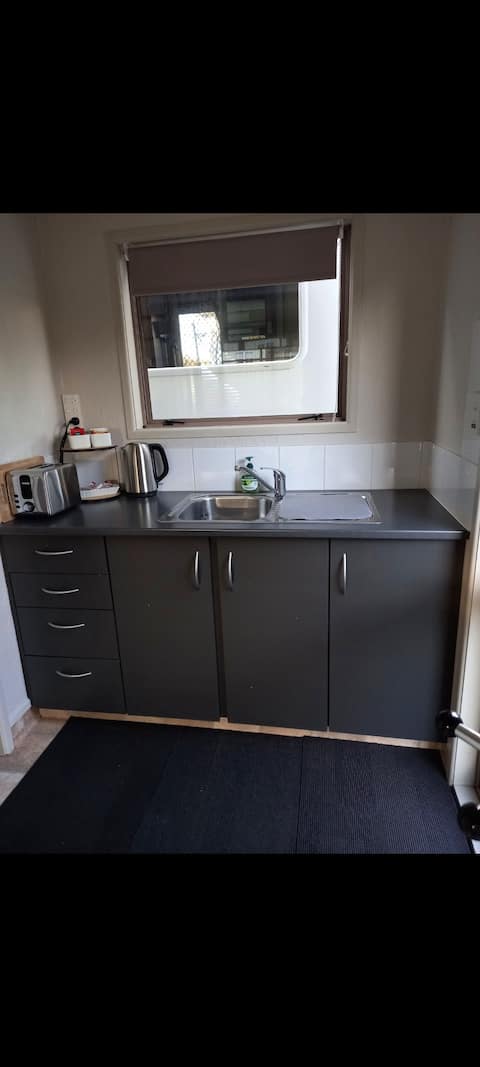 Successful Airbnb property: Cosy Clean Unit in Central Location. in Rotorua District