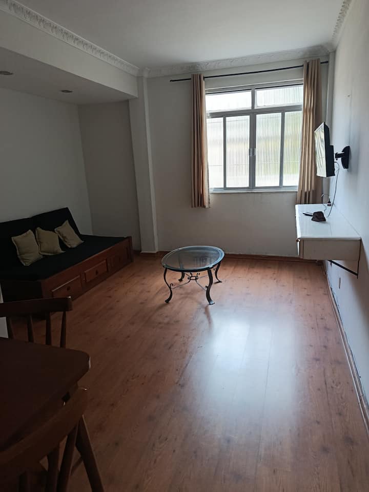 Apartamento Próx. Ao Palácio Quitandinha (Sesc). - Duque de Caxias