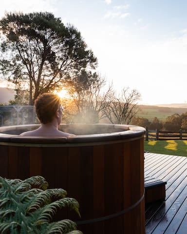 Hand-Built Eco Luxe Cottage | Outdoor Hot Tub