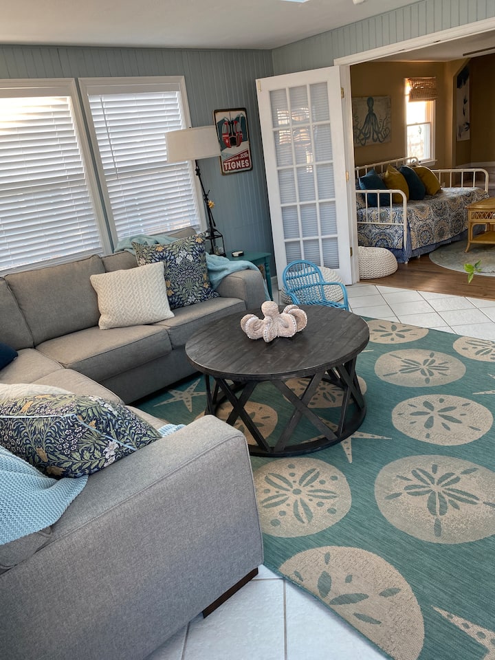 Waterfront-views From All Rooms-ci Bay Sunset - Chincoteague, VA