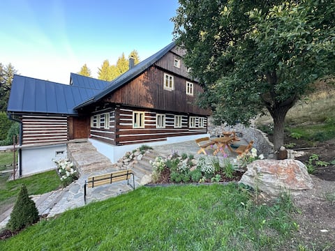 Rokytnice log cabin