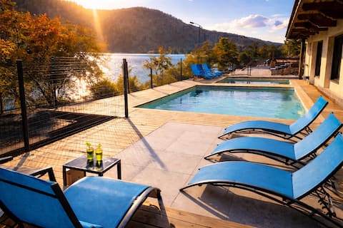 Chalet 10 rooms heated pools all year round spa