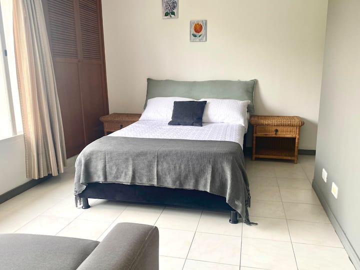 საძინებელი 2