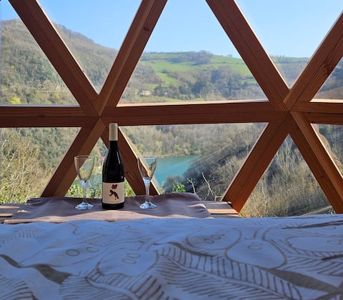 Sweet Dream Dome & Hot Tub with River View