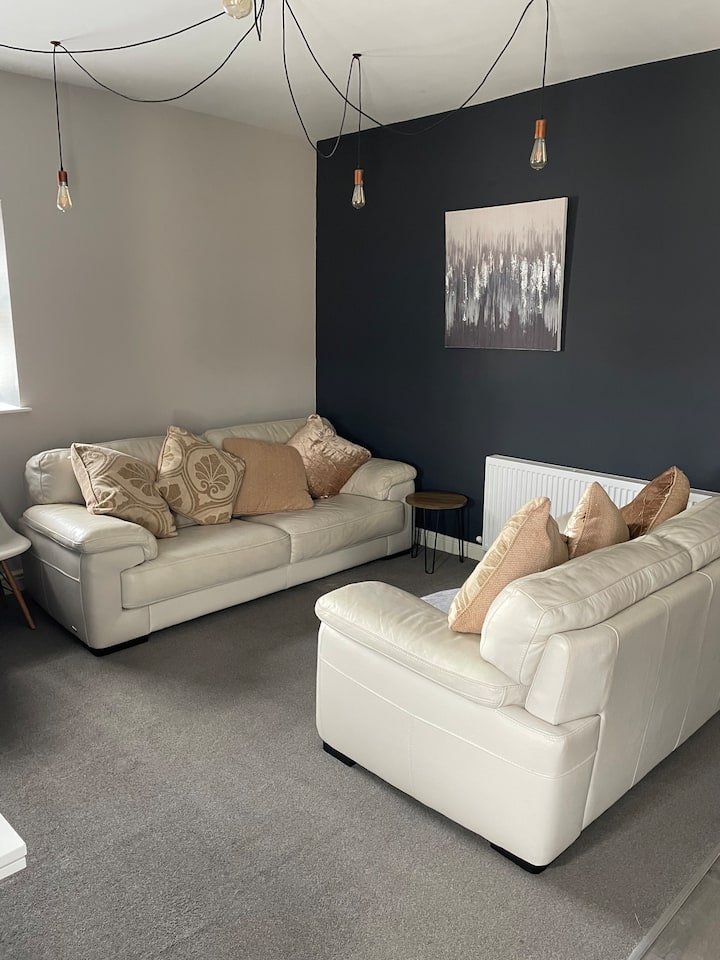 Winter Gardens 1 Bedroom Apartment With Parking - Blackpool