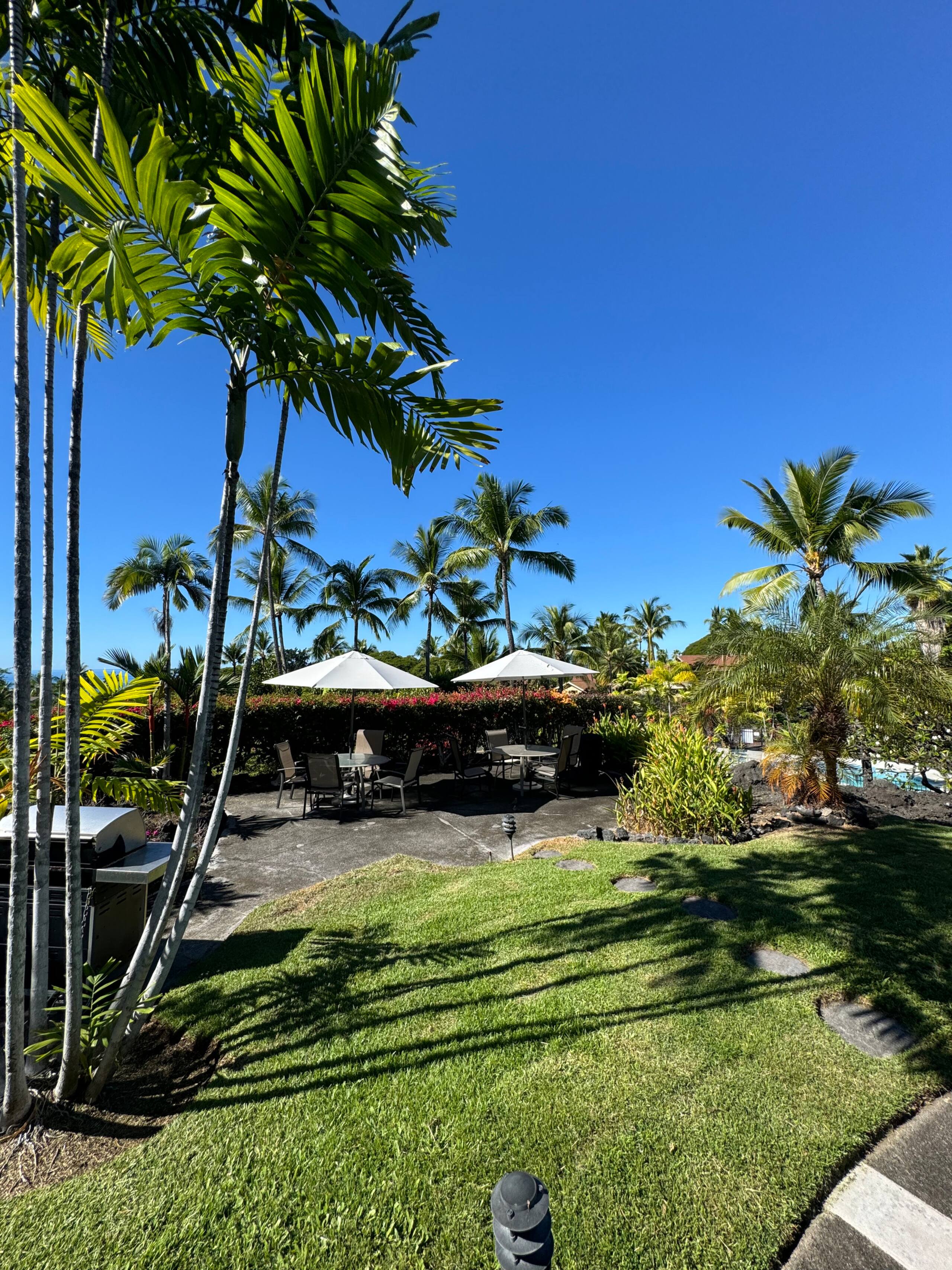 Townhouse in Kailua-Kona · ★4.75 · 1 bedroom · 2 beds · 1 private bath - Image 11