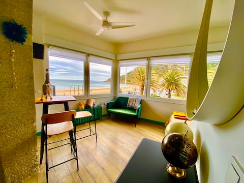 Popular Airbnb listing: Waterfront Sunset Zurriola Beach. in Gipuzkoa