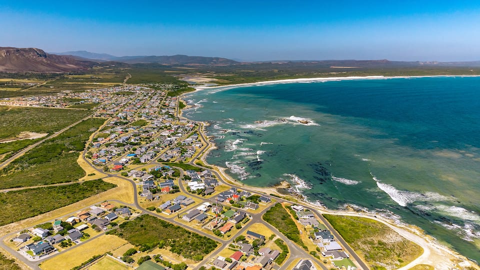 A retreat under ancient milkwood trees, Franskraal, Western Cape, South Africa, photo 10 of 10