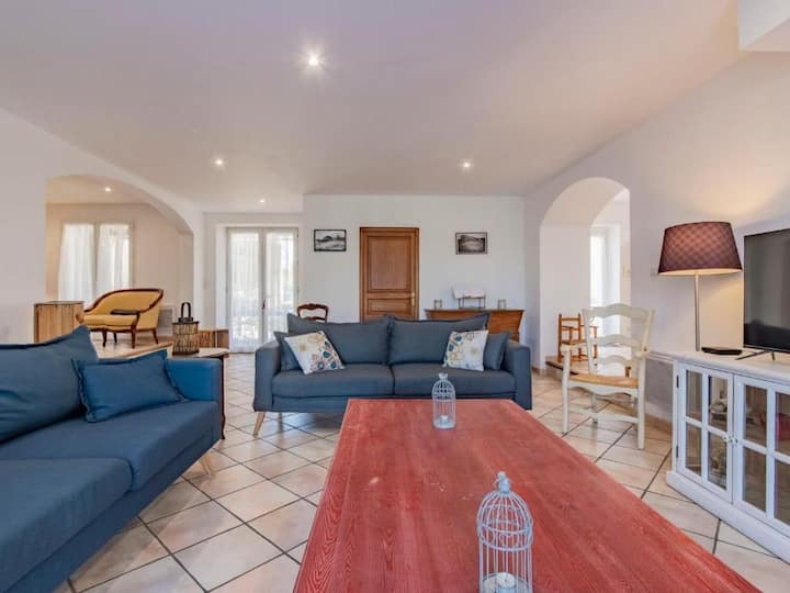Domaine Les Peupliers, Gîte Jusqu'à 15 Couchages - Cheval-Blanc
