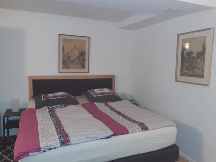 Spacious Apartment For Two - Teltow
