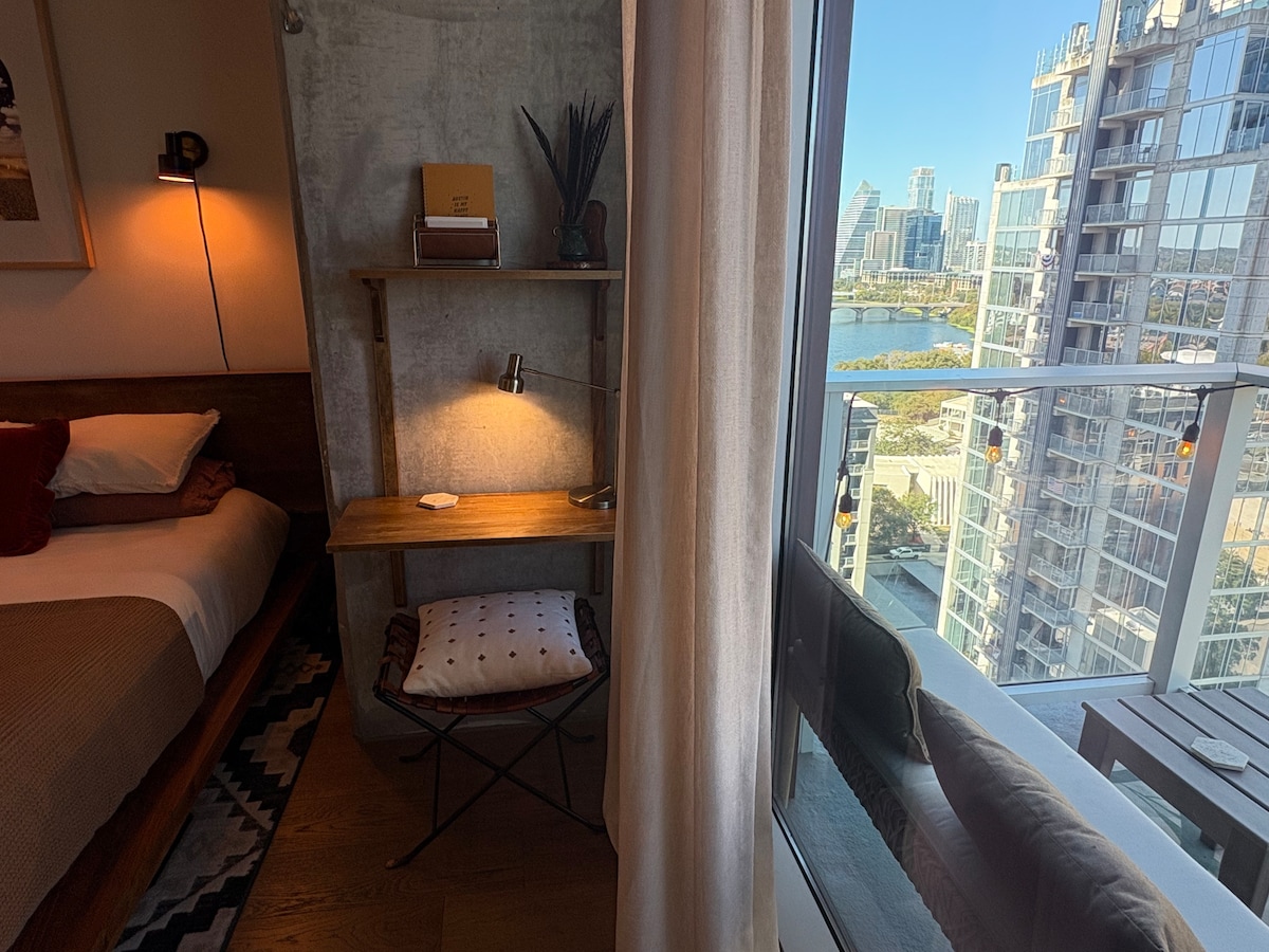 The Retreat on Rainey Street