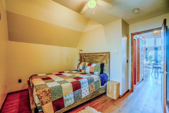 Main Level Bedroom 2 - Plush bedroom on the main level with easy access to the living room.