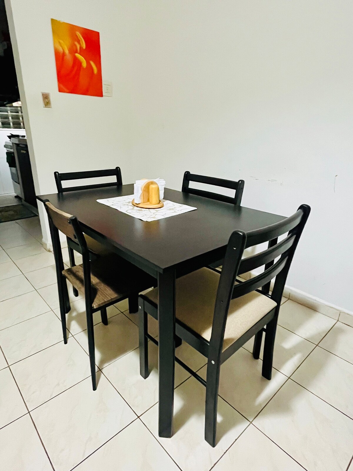 Shared dining area image 1 at Habitación #2 Guayaba in David