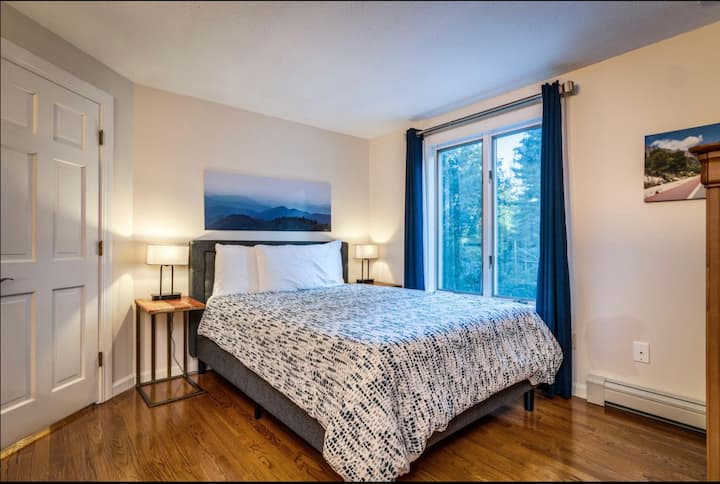 Tercer dormitorio  (cama queen) en el segundo piso 