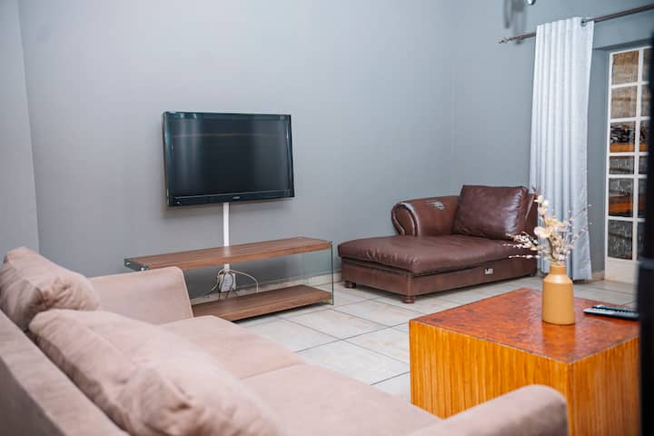 Falcon Lodge (S) - Bela-Bela