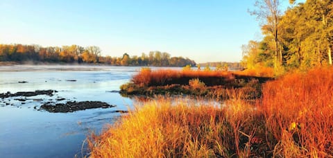 Pvt. Suite on the Maumee River near Maumee, OH