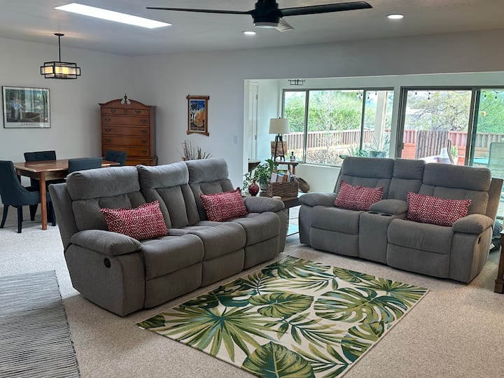 Comfortable Desert Home With Great Views - Green Valley, AZ