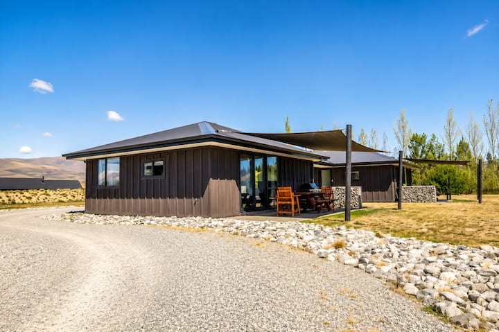 Tussock Treasure - Exclusive Use - Twizel