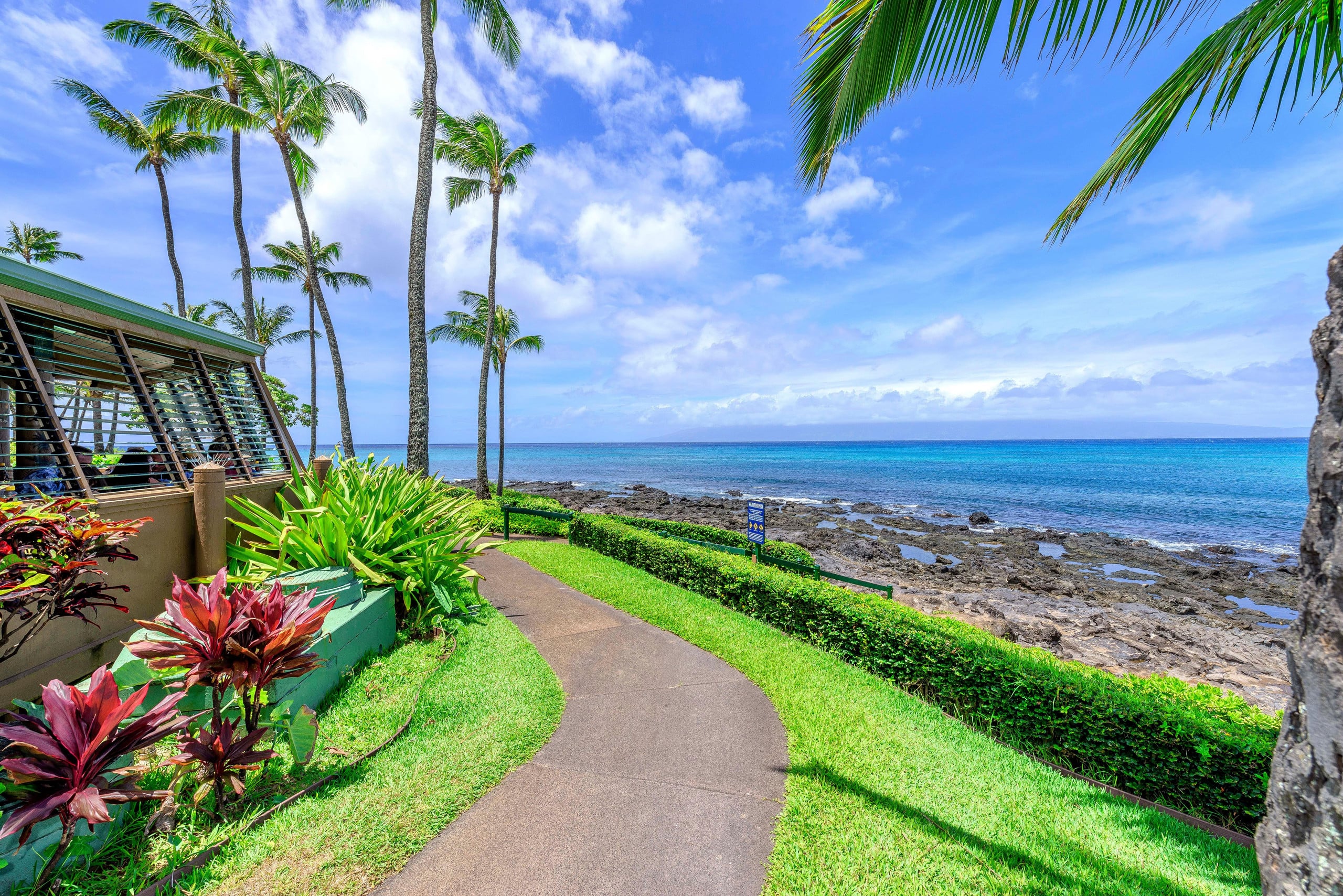 Garden View Second Floor Studio at Napili Shores – - Image 54