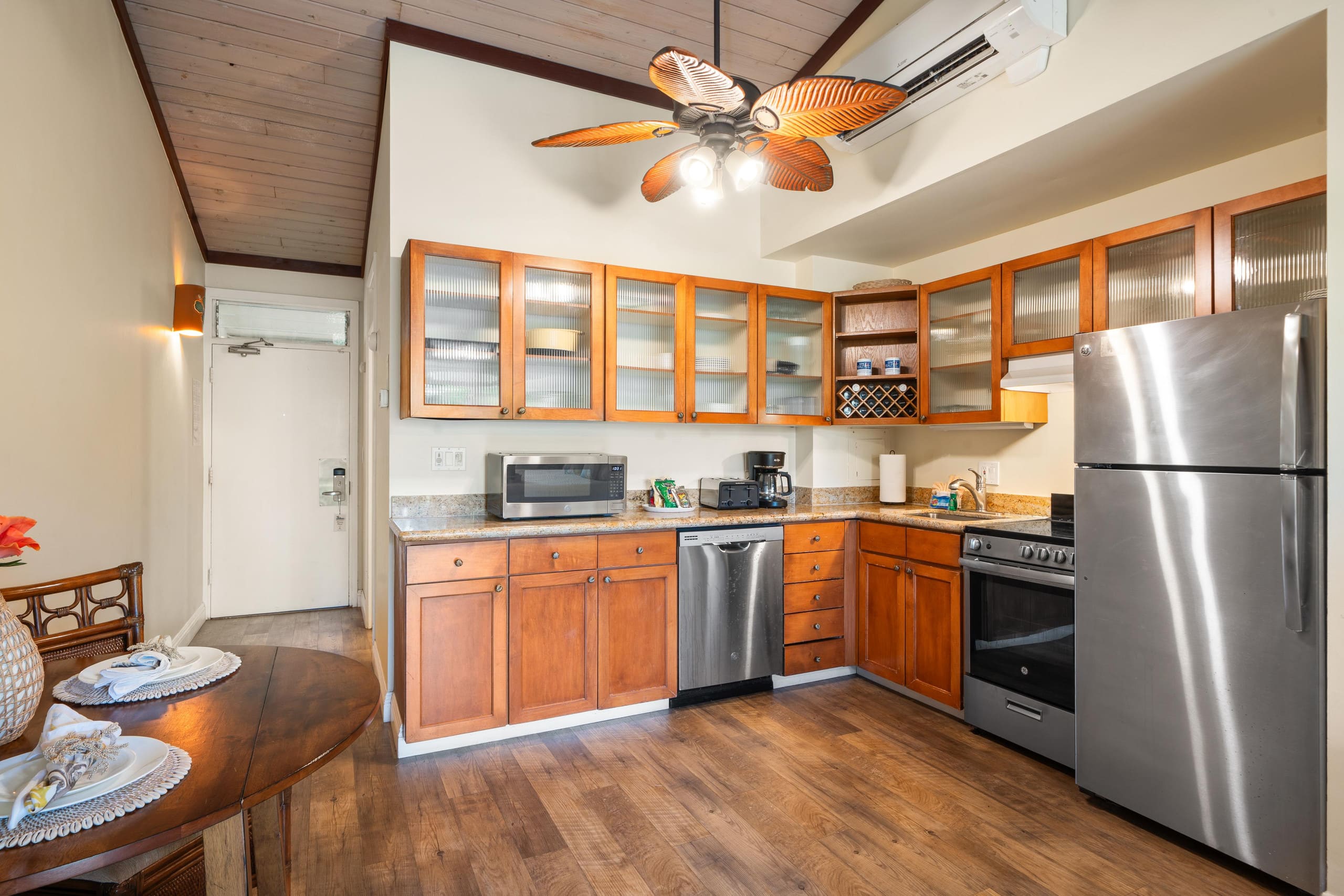 Garden View Second Floor Studio at Napili Shores – - Image 29