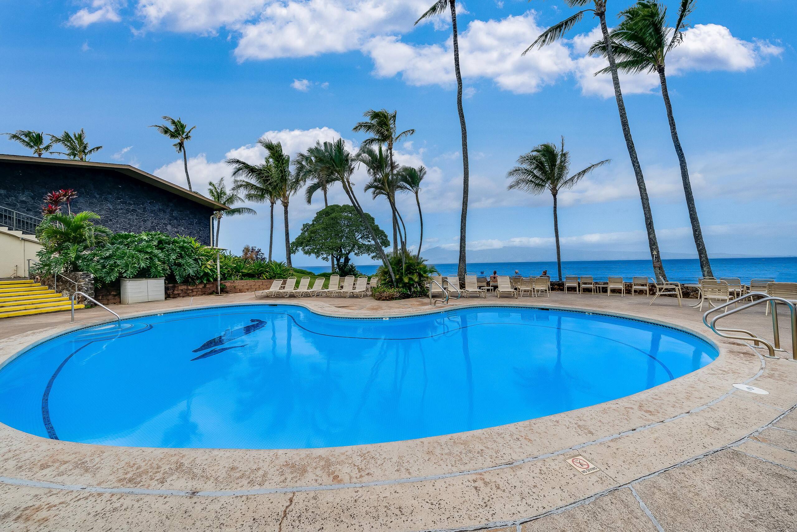 Garden View Second Floor Studio at Napili Shores – - Image 48