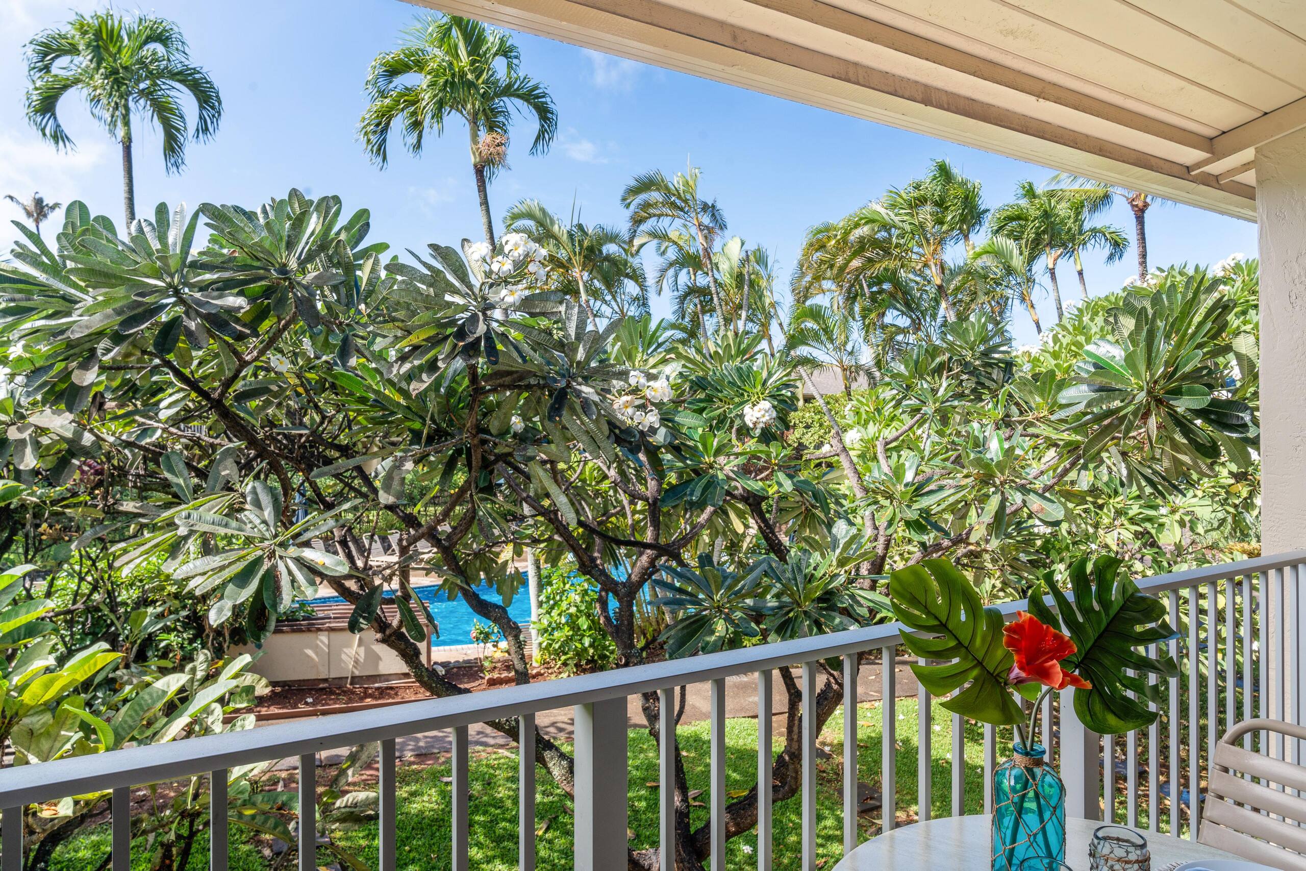 Garden View Second Floor Studio at Napili Shores – - Image 78