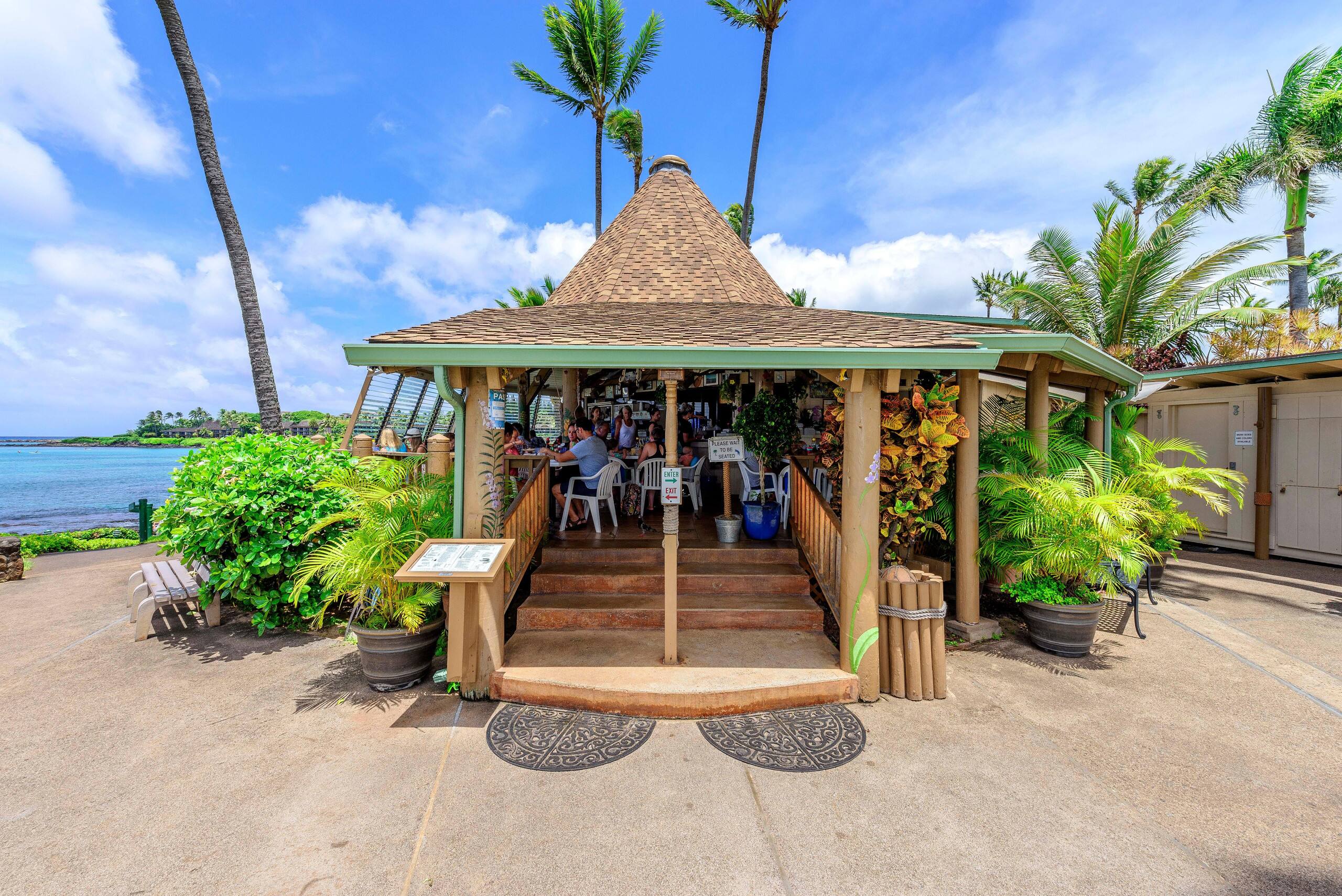 Garden View Second Floor Studio at Napili Shores – - Image 55