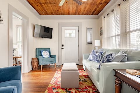 Successful Airbnb property: Renovated Bungalow near Downtown with King Bed! in Pensacola