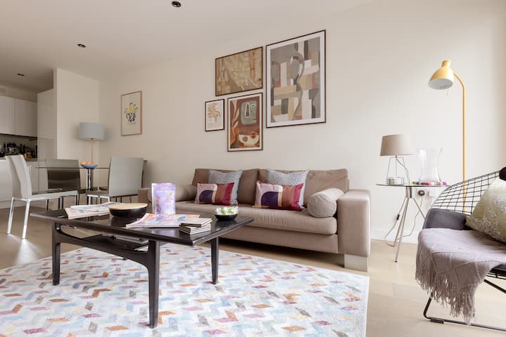 Modern & Comfortable Flat | Tobacco Dock | Wapping - Condominiums for Rent  in Greater London, England, United Kingdom