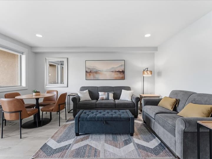 Grandview 614 Waterfront Condo On Lake Chelan - Chelan, WA