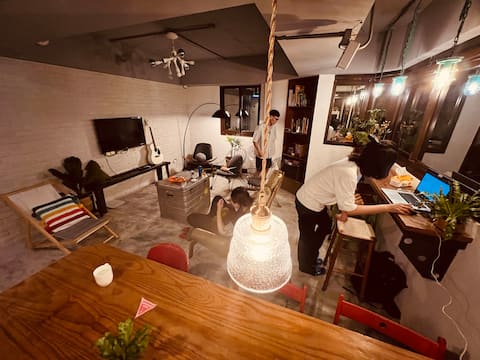 le Passage E Room | Random Bed | Taipei Station | Taipei International Art | 1 min by MRT