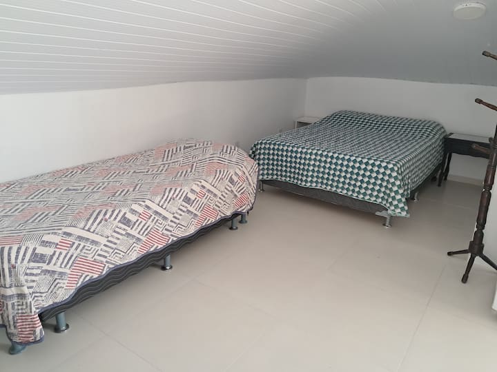 Dhomë gjumi 2