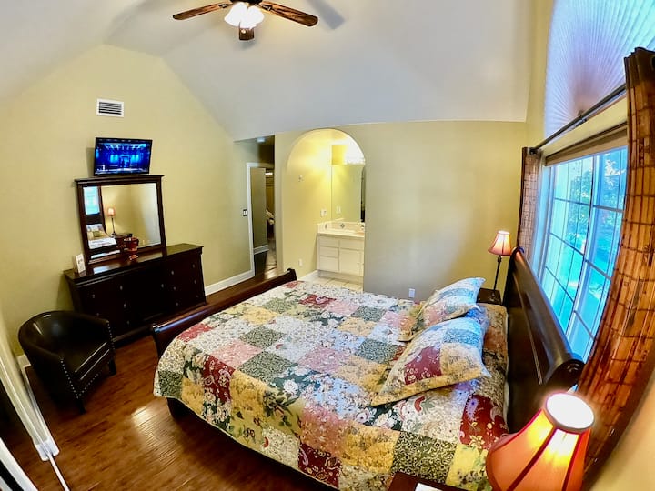 "Vaulted Bedroom" with Queen Bed, Closet, Fire TV, Prime Video, Netflix and more