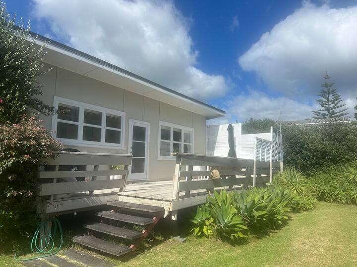 Whangamata Original Bach Making Summer Memories🏖🏄‍♀️ - Whangamatā