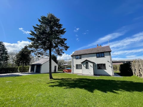 The Farmhouse @ Moss Bank Farm