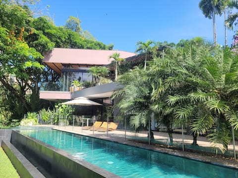 House in El Samán. A.C, swimming pool, jacuzzi and Turkish bath